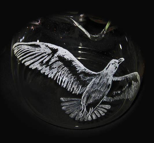 vase grav� papillon